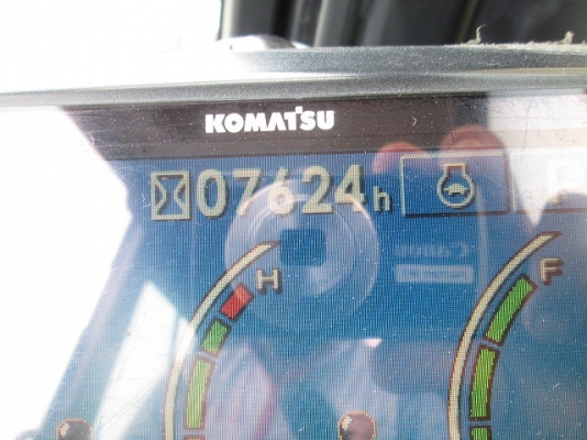 ขายรถขุด Komatsu รุ่น PC200-8 มือสองนำเข้าจากญี่ปุ่น สภาพสวย ยังไม่เคยใช้งานในไทย