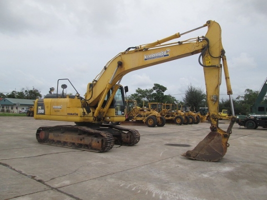 ขายรถขุด Komatsu รุ่น PC200-8 มือสองนำเข้าจากญี่ปุ่น สภาพสวย ยังไม่เคยใช้งานในไทย