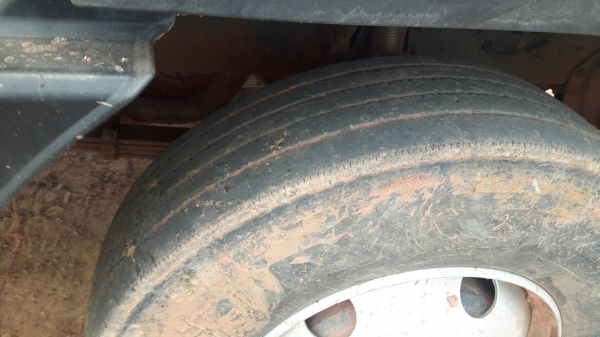 รถอีซูซุ 10 ล้อดั้ม FVZ 300 แรงม้า. ปี 58 , (รถ วิ่ง 6x,xxx กม.) สนใจติดต่อ 081 - 6079515