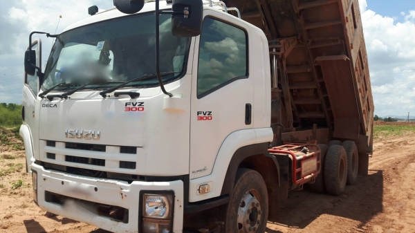 รถอีซูซุ 10 ล้อดั้ม FVZ 300 แรงม้า. ปี 58 , (รถ วิ่ง 6x,xxx กม.) สนใจติดต่อ 081 - 6079515 รถอีซูซุ 10 ล้อดั้ม FVZ 300 แรงม้า. ปี 58 , (รถ วิ่ง 6x,xxx กม.) สนใจติดต่อ 081 - 6079515