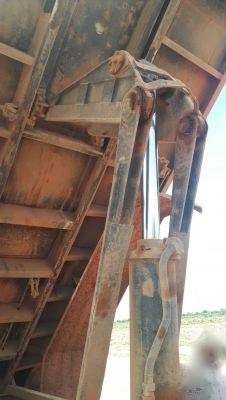 รถอีซูซุ 10 ล้อดั้ม FVZ 300 แรงม้า. ปี 58 , (รถ วิ่ง 6x,xxx กม.) สนใจติดต่อ 081 - 6079515