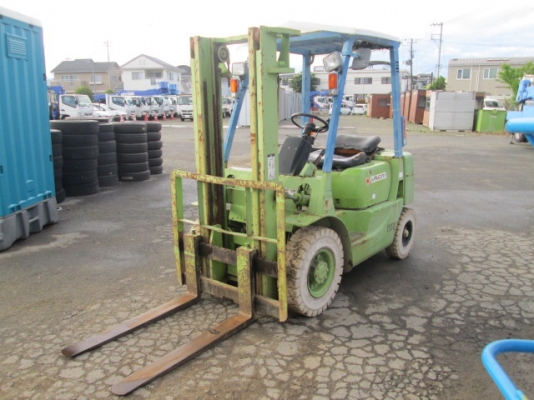 โฟล์คลิฟท์ดีเซล-เบนซิน มิตซูบิชิ 2 - 3 ตัน 062-709-1747