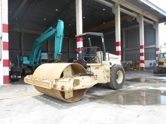 ขายรถบดสั่นสะเทือนขนาด 10 ตัน Ingersoll Rand รุ่น SD100D มือสองสภาพสวย ยังไม่เคยใช้งานในไทย