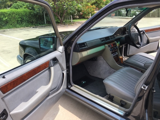 ขาย E200 benz w124 ปี 96