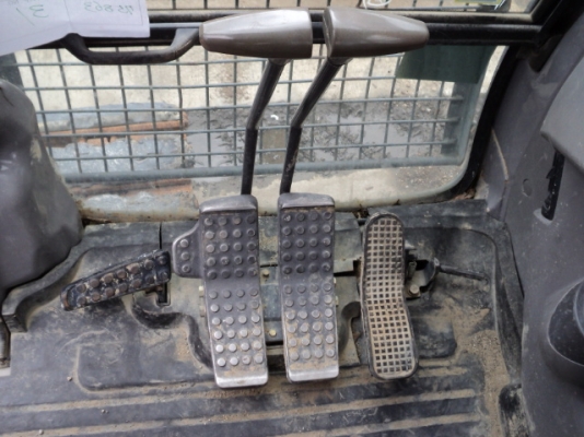 รถปูยาง SUMITOMO HB25W แบบล้อยาง มือสองญี่ปุ่น