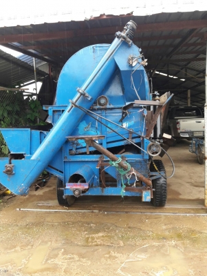 ขายเครื่องนวดข้าวติดรถไถ รุ่นไทเส็งยนต์ 7 ฟุต ขายเครื่องนวดข้าวติดรถไถ รุ่นไทเส็งยนต์ 7 ฟุต