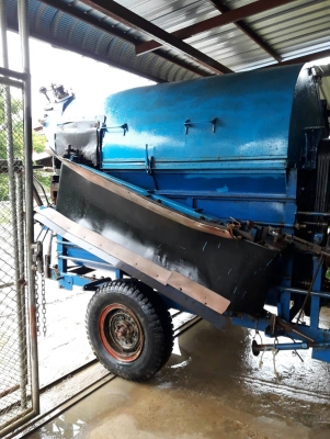 ขายเครื่องนวดข้าวติดรถไถ รุ่นไทเส็งยนต์ 7 ฟุต ขายเครื่องนวดข้าวติดรถไถ รุ่นไทเส็งยนต์ 7 ฟุต