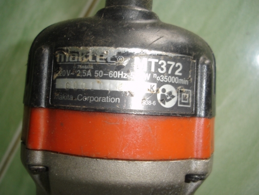 เครื่องเซาะร่อง MAKTEC รุ่น MT372 เครื่องเซาะร่อง MAKTEC รุ่น MT372