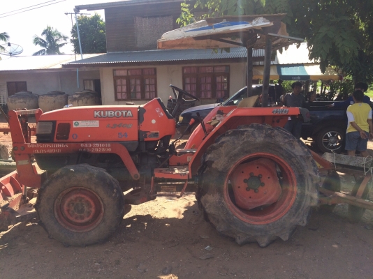 ขายถูก คูโบต้า L3408 พร้อมงานใช้ แถมใบดันและผานพรวน