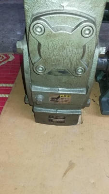 4,200 บ.กทม ส่งฟรี โทร 083-2000058LINE ID: line832923 ชุดเกียร์ทดยี่ห้อ MAKISHINKO ผลิตญี่ปุ่น ขนาดใหญ่(กว้าง 17 cm. ยาว 33 cm. สูง 31 cm.) ขนาดเพลาสวมโต 39 mm. อัตราทด 1: 60 สภาพสวย(มี 3 ตัว) 4,200 บ.กทม ส่งฟรี โทร 083-2000058LINE ID: line832923 ชุดเกียร์ทดยี่ห้อ MAKISHINKO ผลิตญี่ปุ่น ขนาดใหญ่(กว้าง 17 cm. ยาว 33 cm. สูง 31 cm.) ขนาดเพลาสวมโต 39 mm. อัตราทด 1: 60 สภาพสวย(มี 3 ตัว)