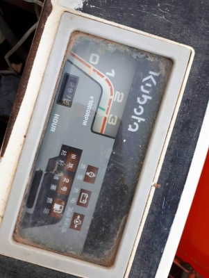 ขาย 245,000 บาท KUBOTA DC68G อุ้ม ทำงาน 1,400 ชม. เครื่องดี โช่หนา พร้อมใช้  รถอยู่ จ.สุรินทร์  โทร&amp;ไอดีไลน์ 0610710295