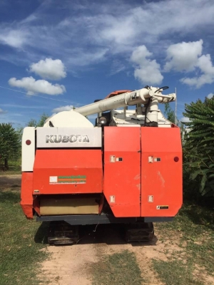 ขาย 245,000 บาท KUBOTA DC68G อุ้ม ทำงาน 1,400 ชม. เครื่องดี โช่หนา พร้อมใช้  รถอยู่ จ.สุรินทร์  โทร&amp;ไอดีไลน์ 0610710295