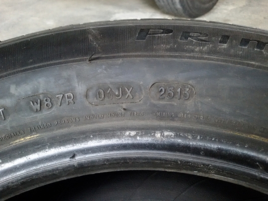 มิชลิน.205/60/16ปี2313.ไม่ปะ.ไม่ลายงา.ดอก80\% คู่800บ.โทร.0879050181. มิชลิน.205/60/16ปี2313.ไม่ปะ.ไม่ลายงา.ดอก80\% คู่800บ.โทร.0879050181.