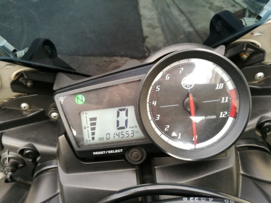 R15 รถบ้านแท้ มือเดียว เล่มชุดโอนครบ ภาษีไม่ขาด R15 รถบ้านแท้ มือเดียว เล่มชุดโอนครบ ภาษีไม่ขาด