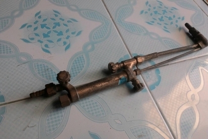 ถังเซื่อมแก็ส + หัว  ราคา 4500  บาท  ขายด่วน   สอบถามเพิ่ม 098 668-3479 dtac 094 283-9369 สิทธิ์ คับ