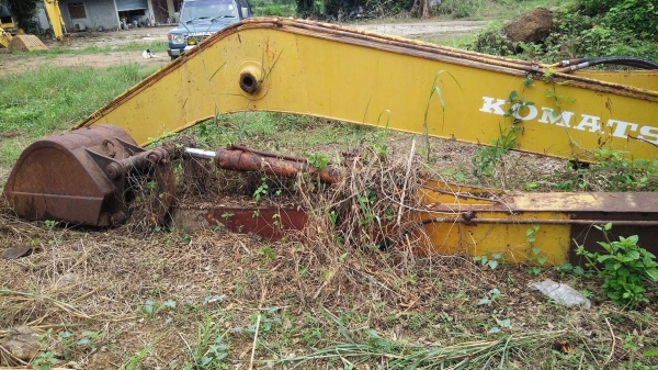 ขาย บูม อาร์ม บุ้งกี๋ ยาว komatsu