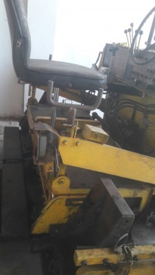 ขายด่วน รถปูยาง hanta wa300 wha. เก่านอก ใช้งาน มาไม่มาก สภาพพร้อมใช้  ขาย390000