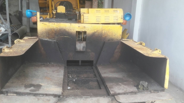 ขายด่วน รถปูยาง hanta wa300 wha. เก่านอก ใช้งาน มาไม่มาก สภาพพร้อมใช้  ขาย390000