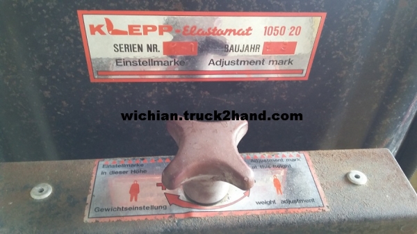 ขายแล้ว เบาะนั่งรถไถฟอร์ด เก่านอกสภาพสวยมากเป็นผ้าสีเทา 2ระบบสปริง+โช๊คอัพ ตัวละ3,500