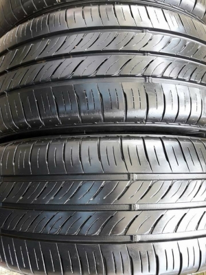 ยางรถยนต์มือสอง DUNLOP รุ่น ENASAVE EC300. 205 55R16สัปดาห์ที่23ปี2016 ลงพื้นปลายปี2016 สภาพสวยมากๆ 