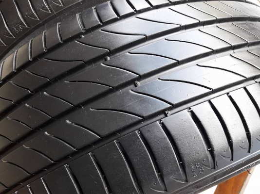 ยางมือสอง MICHELIN รุ่น PRIMACY.3ST 215 55R17 ปี2016 สภาพสวย ดอกยางเยอะคุ้มสุดๆใช้อีกยาวๆไม่แพง ยางมือสอง MICHELIN รุ่น PRIMACY.3ST 215 55R17 ปี2016 สภาพสวย ดอกยางเยอะคุ้มสุดๆใช้อีกยาวๆไม่แพง