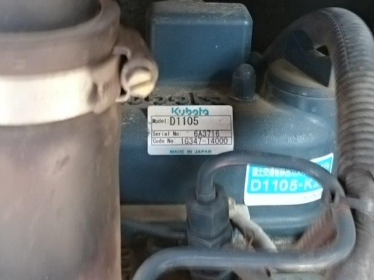 Hitachi HX99B-2 : รถกระเช้า บูมลิฟต์ สูง 9 เมตร นำเข้าจากญี่ปุ่น โทร. 080-6565422 (หนิง)