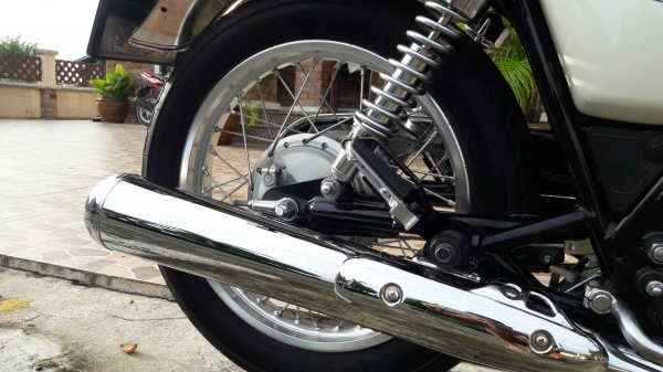 ขาย yamaha sr400 ปี 2015 ออกศูนย์