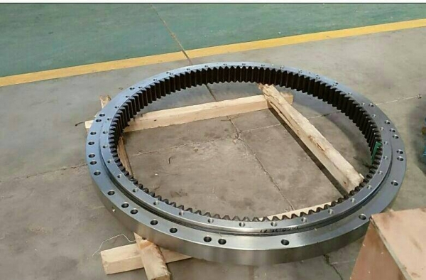 ขายอะไหล์ เอวรถขุด komutsu PC200 ของใหม่ นำเข้า จำหน่าย รถ เครื่องจักร อุปกรณ์ทุกชนิด นำเข้า100 \%ราคาถูก eurotec