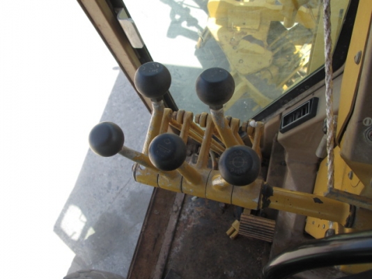 รถเกรด(Motor Grader) 140G ซีเรียล: 72V09457 ปี 1986 ชั่วโมงทำงาน 9417 ชั่วโมง มือสองนำเข้าจากอเมริกา