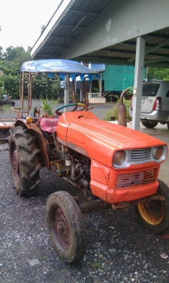 ขอขายรถไถคูโบต้า L2600 สภาพเครื่อง เกียร์ ไฮโดลิกดี พร้อมตัวปั่นดิน ราคาต่อลองได้ครับ รถพร้อมทำงานครับ ขอขายรถไถคูโบต้า L2600 สภาพเครื่อง เกียร์ ไฮโดลิกดี พร้อมตัวปั่นดิน ราคาต่อลองได้ครับ รถพร้อมทำงานครับ