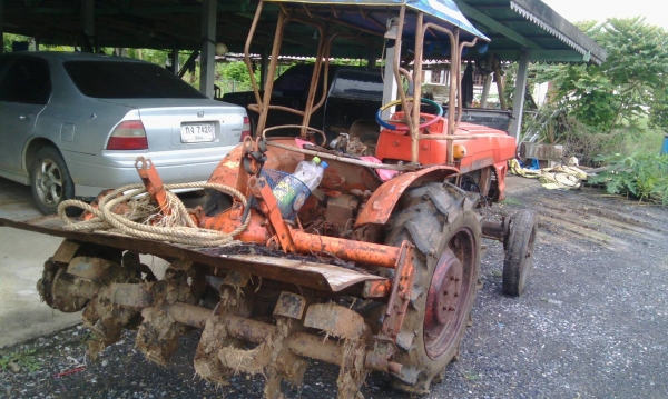 ขอขายรถไถคูโบต้า L2600 สภาพเครื่อง เกียร์ ไฮโดลิกดี พร้อมตัวปั่นดิน ราคาต่อลองได้ครับ รถพร้อมทำงานครับ ขอขายรถไถคูโบต้า L2600 สภาพเครื่อง เกียร์ ไฮโดลิกดี พร้อมตัวปั่นดิน ราคาต่อลองได้ครับ รถพร้อมทำงานครับ