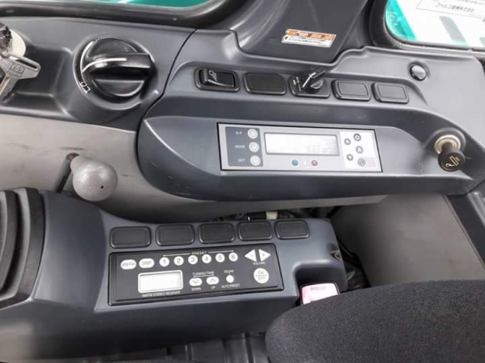 ขายKOBELCO SK135SR-2  YY05   เก่าญี่ปุ่นแท้  ปี 2008  6,XXX  ชั่วโมง  เดิมๆๆ  สภาพสวย พร้อมใช้  โทร  089-3818694  ดวงนภา