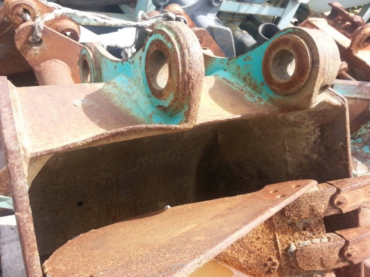 ขายบุ้งกี๋ รถแมคโคร รุ่น 60 ของนอกแท้ สภาพใหม่มาก