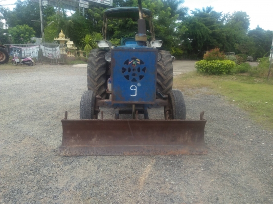 ขายด่วน !! FORD 6800 ใบดัน มีเล่มพร้อมโอน