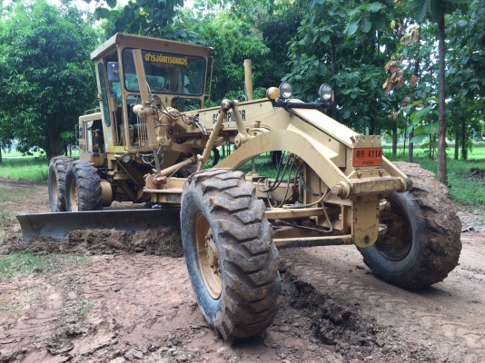 ขออณุญาติขายรถ เกรดเด้อ140Gชีเรี่ยน 9000กว่าเอกสารเล่มประตู๋มีครบเก๋งแอร์พร้อมใช้งานพร้อมโอนราคา 1890000 สนใจติกต่อ0853224877  -0988930465