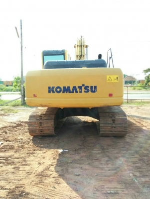 ขออณุญาติขายรถ   PC200-8ชั่ว โมง10000เอกสาร อินวอยช่วง ล่างใหม่พร้อมใ ช ้งานราคา1800000 สนใจติกต่อ0853224877  -0988930465