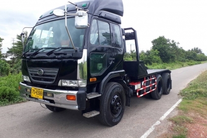 .หัวลาก NISSAN UD เครื่อง 320แรง (NF6) เคริ่องดี ยางดี ครัทซีสวย ขาย 700,000 บาท ศุภากร 081-1903107 