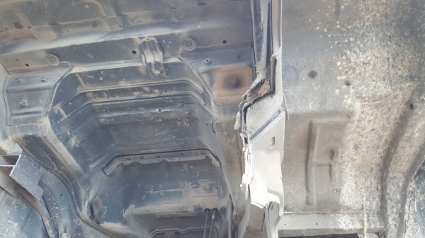 รถอีซุซุ 10 ล้อดั้ม FXZ 195 เปลื่ยนเครื่อง 210 แรงม้า ปี 48. สนใจติดต่อ 081 - 6079515