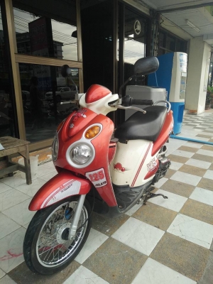 เจเลโต้ สีแดง ปี 2553 สภาพดี เครื่องแน่น พร้อมใช้