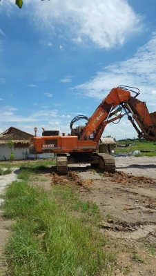 รถแบคโฮฮิตาชิ Ex400-1โชว์เวล  เอกสารเล่มทะเบียน รถสภาพพร้อมใช้งาน