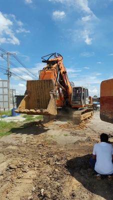 รถแบคโฮฮิตาชิ Ex400-1โชว์เวล  เอกสารเล่มทะเบียน รถสภาพพร้อมใช้งาน