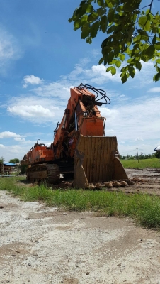 รถแบคโฮฮิตาชิ Ex400-1โชว์เวล  เอกสารเล่มทะเบียน รถสภาพพร้อมใช้งาน