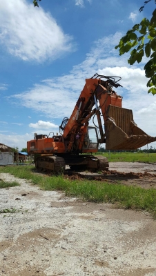 รถแบคโฮฮิตาชิ Ex400-1โชว์เวล  เอกสารเล่มทะเบียน รถสภาพพร้อมใช้งาน