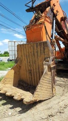 รถแบคโฮฮิตาชิ Ex400-1โชว์เวล  เอกสารเล่มทะเบียน รถสภาพพร้อมใช้งาน