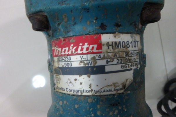 สกัดไฟฟ้า แย็ก มากีต้าร์ Makita 17 mm. HM0810T ของแท้ Made in Japan สภาพดี มีดอก และกล่องใส่