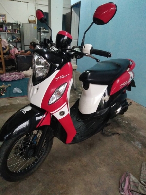 รุ่นหัวฉีด Fino FI สีแดงขาวดำ ปี 2556 ลาย Sport สวยสดสปอร์ตฝุดๆ