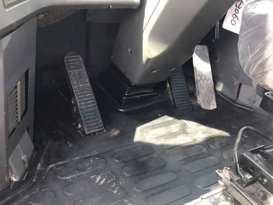 ขายรถตักล้อยาง KOMATSU WA350-3E รถนอกนำเข้าเองจากญี่ปุ่น สภาพสวยพร้อมใช้งาน มีVDOการทำงานครับ ขายรถตักล้อยาง KOMATSU WA350-3E รถนอกนำเข้าเองจากญี่ปุ่น สภาพสวยพร้อมใช้งาน มีVDOการทำงานครับ