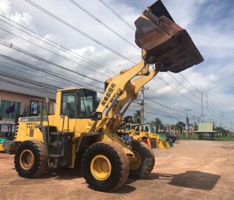 ขายรถตักล้อยาง KOMATSU WA350-3E รถนอกนำเข้าเองจากญี่ปุ่น สภาพสวยพร้อมใช้งาน มีVDOการทำงานครับ ขายรถตักล้อยาง KOMATSU WA350-3E รถนอกนำเข้าเองจากญี่ปุ่น สภาพสวยพร้อมใช้งาน มีVDOการทำงานครับ