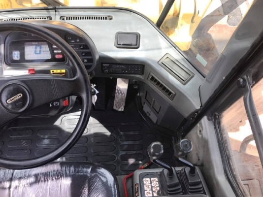 ขายรถตักล้อยาง KOMATSU WA350-3E รถนอกนำเข้าเองจากญี่ปุ่น สภาพสวยพร้อมใช้งาน มีVDOการทำงานครับ ขายรถตักล้อยาง KOMATSU WA350-3E รถนอกนำเข้าเองจากญี่ปุ่น สภาพสวยพร้อมใช้งาน มีVDOการทำงานครับ