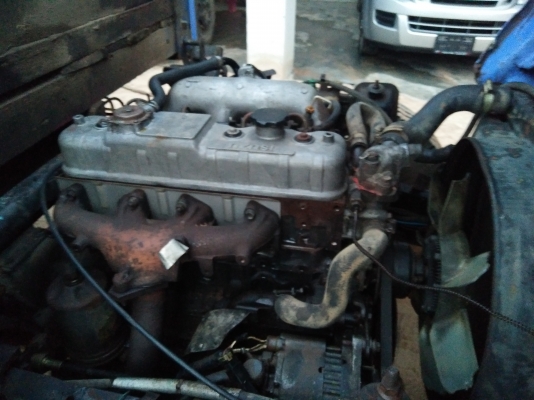 ขายรถหกล้อเล็กนอกครับไม่มีทะเบียน